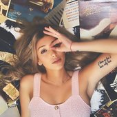 Zoey Tess - Musical Journey Through Vinyl Classics