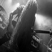 Dark Matter (Irl) - band 02.jpg