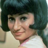 Julie Grant.jpg