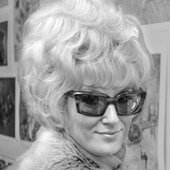 dusty in glasses
