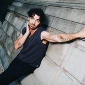 Joe-Jonas-Scotch-and-Soda-Spring-Summer-2025-Campaign-020 (1).jpg