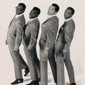 Smokey Robinson and The Miracles_22.JPG