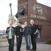 04_The_Fluffy_Jackets_at_Sun_Studio.jpg
