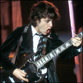 AngusYoung01 さんのアバター