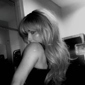 sabrina carpenter black and white