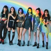 LENS ME X G-IDLE