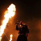 Paris c'était magique !Cette tournée touche à sa fin et j'aimerai remercier tous mes fans, ainsi que toutes les personnes impliquées qui m'ont aidé et ont travaillé pour qu'on puisse partager ces moments ensemble. (2).jpg