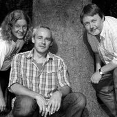 nujazztrio.jpg