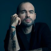 Santiago Cruz