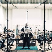 VNV Nation und das Film Orchester Babelsberg