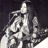 Mariangela live.jpg