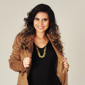 Aline Barros
