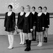 gfriend black and white