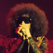 Magic Dick Performing
