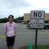 no loitering