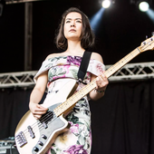 mitski-2018-north-american-tour-bass-photo-by-philip-cosores.png