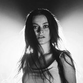 b&w