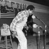 Abner Jay on stage at the 1977 Florida Folk Festival