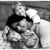 John Stamos with MaryKate and Ahsley Olsen