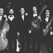 The Vintage Explosion B&W