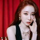 WJSN_Yeonjung_UNNATURAL_promo_photo_(1).jpg