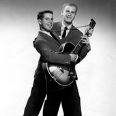 art-garfunkel-paul-simon-tom-and-jerry-101222-08e97b3e77ef43289ba8e24f57e0688f.jpg