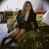Johari Noelle - Grey.jpg
