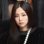 JENNIE FOR ELLE US