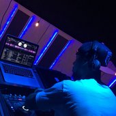 AN TY mid DJ set