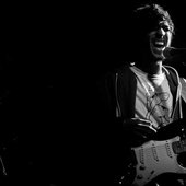 Juan - Guitar & Vocals