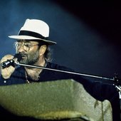0301-lucio-dalla.jpg
