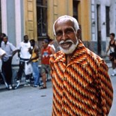 Rubén González