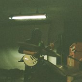 77040035_cut.jpg