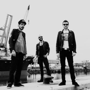 “destroy all gondolas”的封面