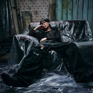 “j-hope”的封面