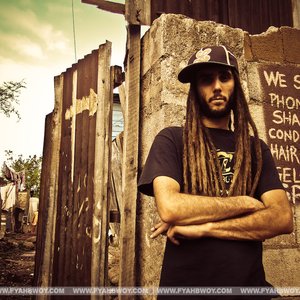 Imagem de 'Swan Fyahbwoy'