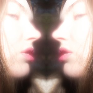 “April Mixtape 2”的封面