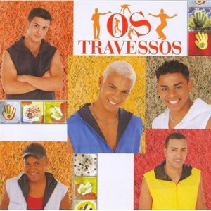 “Os Travessos”的封面