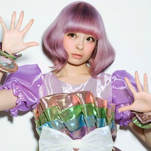 'きゃりーぱみゅぱみゅ'の画像