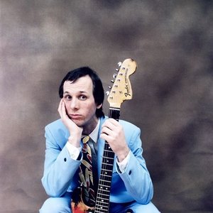 “Adrian Belew”的封面