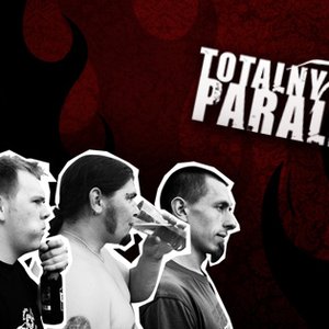 “Totalny Paralish”的封面