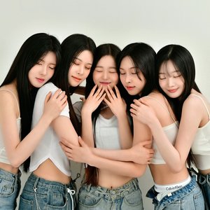 Image for 'W!TCHX (위치스)'