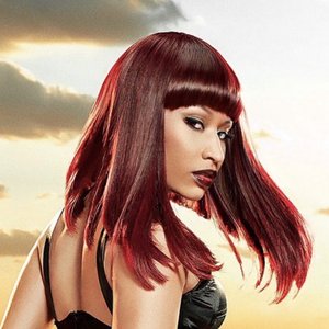 “Nicki Minaj”的封面