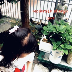 “Moderate allergic love”的封面