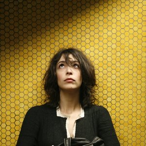 Image pour 'Adrienne Pauly'