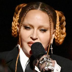 Immagine per 'Madonna'