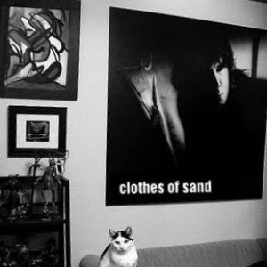 Imagem de 'Clothes Of Sand'