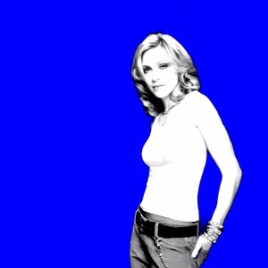 “Madonna”的封面