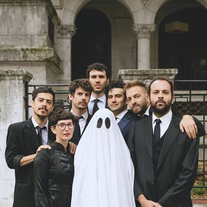 Immagine per 'Julio y Agosto'