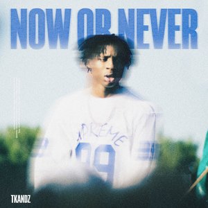 “NOW OR NEVER”的封面